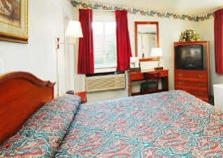 Econo By Choice - Cape Cod * West Yarmouth